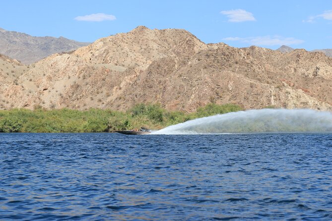 Las Vegas: Guided Kayak Tour from Willow Beach to Emerald Cave - Reaching the Emerald Cave: A Unique Water-Accessible Landmark