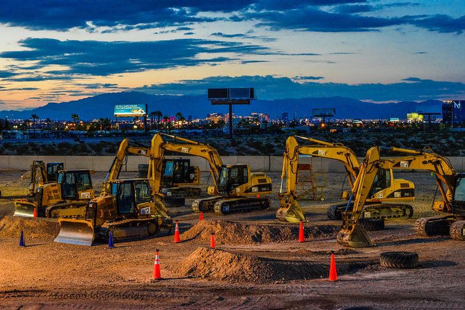 Las Vegas Heavy Equipment Playground: Dig, Push, and Play! - Key Points