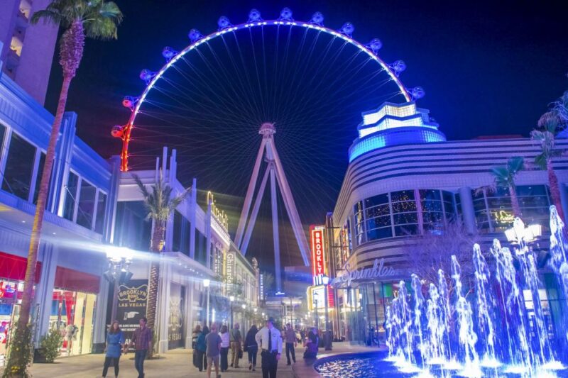 Las Vegas: High Roller Entry Ticket with In-Cabin Open Bar - Who Will Love This Experience