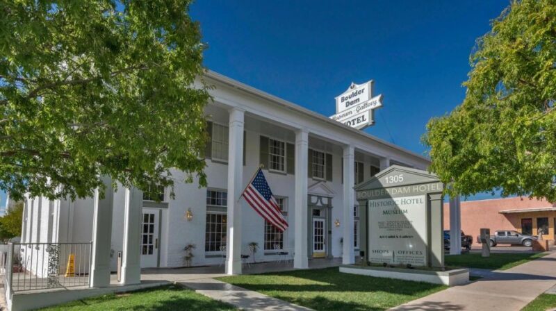 Las Vegas: Hoover Dam, Valley of Fire, Boulder City Day Tour - Experience the Magnificence of Hoover Dam