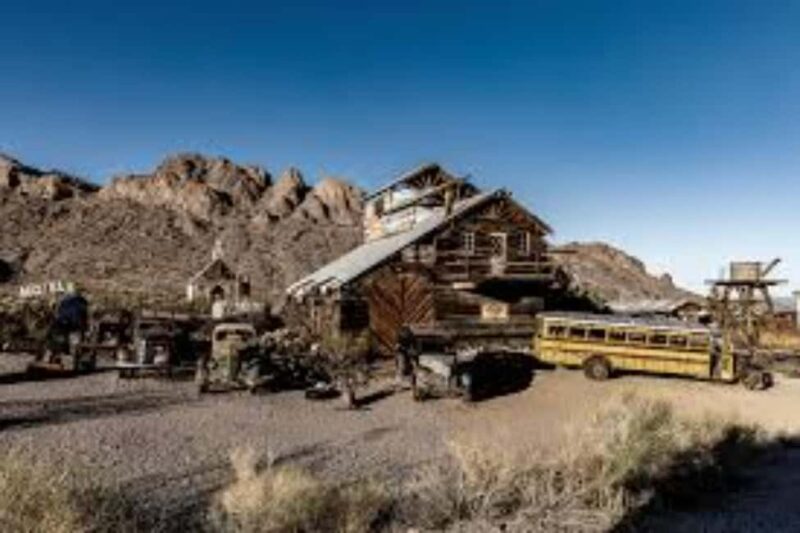 Las Vegas: Hoover Dam, Western Ghost Town & Cliff Jumping - Practical Details: Equipment, Group Size, and Meeting Point