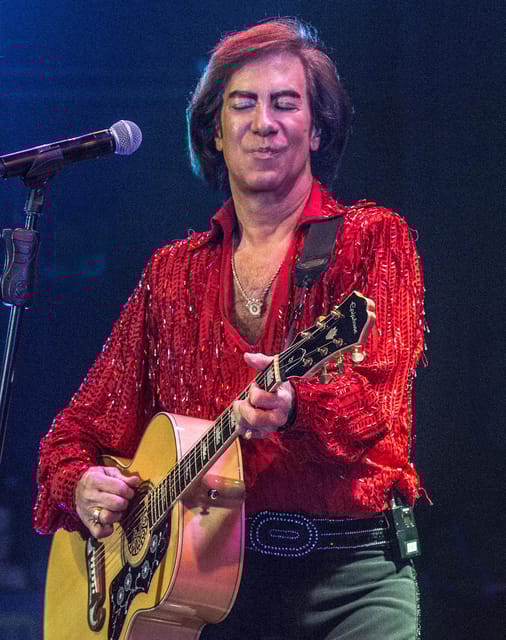Las Vegas: King of Diamonds - The Neil Diamond Tribute Show - How the Show Captures Neil Diamond’s Musical Legacy