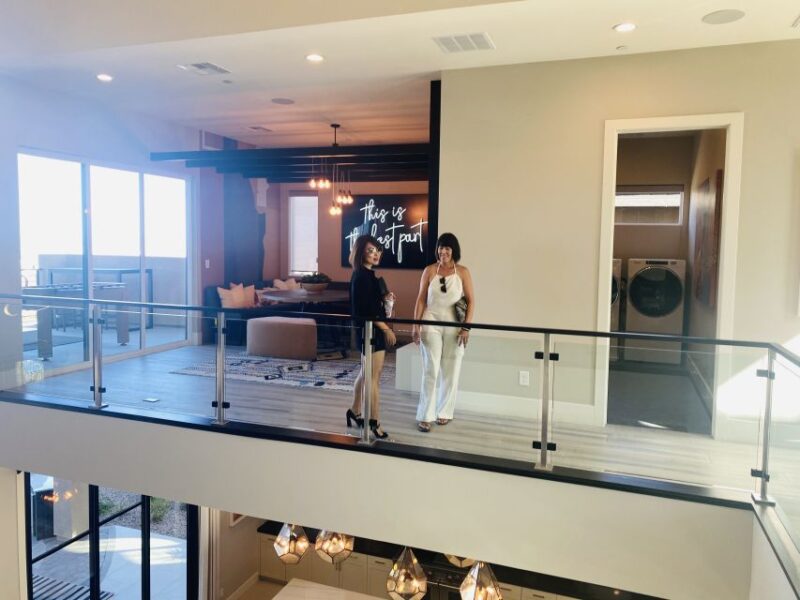Las Vegas: Luxury Home Tour with Snacks and Drinks - Enjoying Snacks, Drinks, and the Desertic Scenery