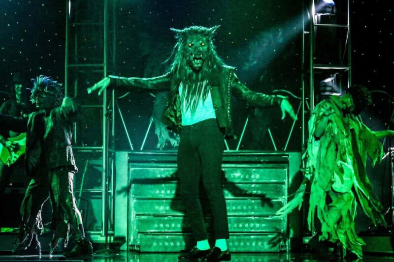 Las Vegas: MJ Live Show Tickets - Jackson 5 Segment and Audience Engagement