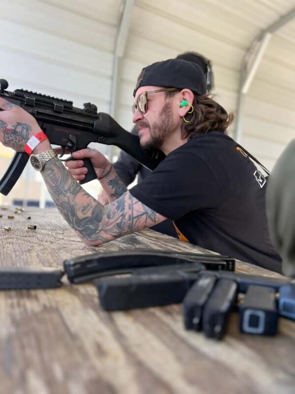 Las Vegas: Mojave Desert Shooting Experience with 3 Guns - Shooting in the Mojave Desert: A Unique Outdoor Setting