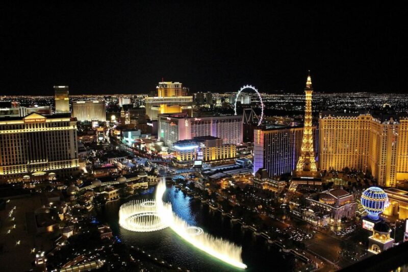 Las Vegas: Night Helicopter Flight over Las Vegas Strip - The Guide and Guest Experience