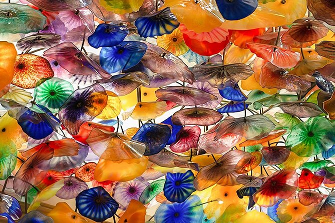 Las Vegas Night Tour, Fremont St. Experience, & Welcome sign - The Historic and Downtown Highlights: Hand of Faith and Fremont Street