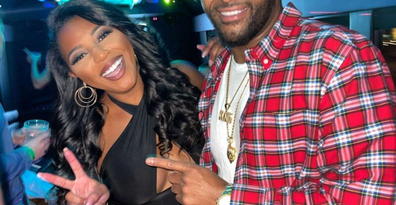 Las Vegas: Nightclub and Bar Crawl with Party Bus and Drinks - Who Will Get the Most Out of This Nightlife Tour