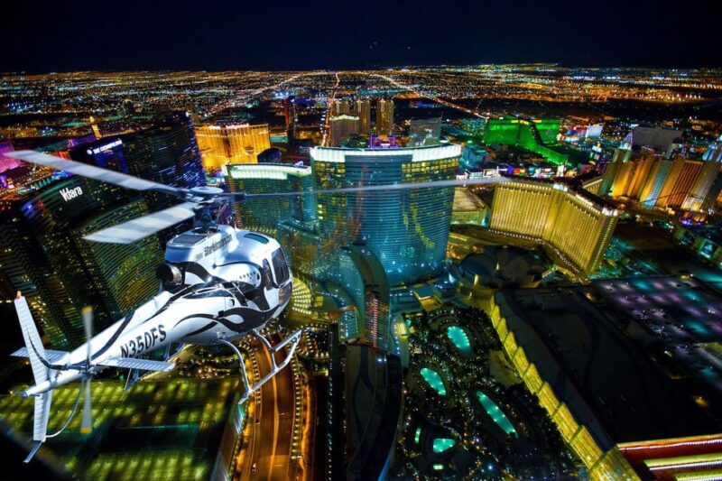 Las Vegas: Nighttime Helicopter Flight over the Strip - Luxury Transport to the VIP Heliport