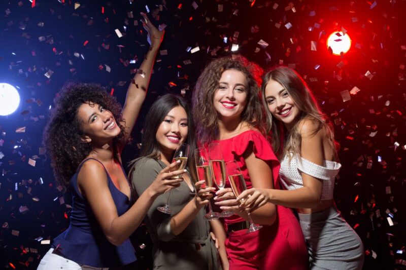 Las Vegas: Party Bus Nightlife Guided Tour - VIP Club Access Without Lines or Covers