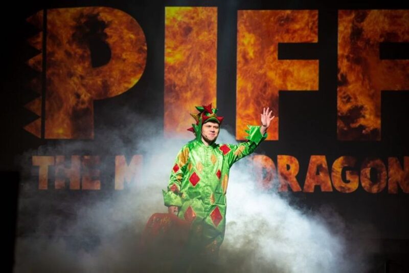 Las Vegas: Piff the Magic Dragon Show at the Flamingo - Key Points