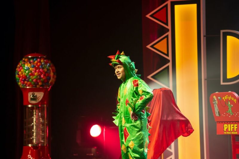 Las Vegas: Piff the Magic Dragon Show at the Flamingo - Accessibility and Practical Information