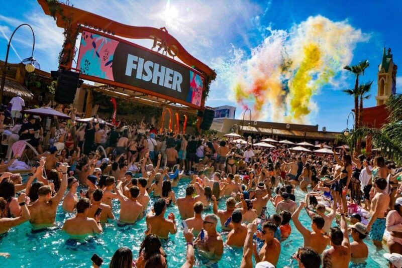 Las Vegas: Pool Party Crawl by Party Bus - Key Points