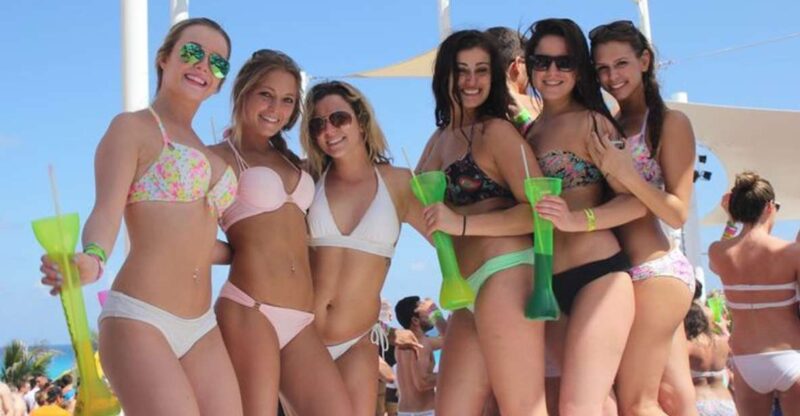 Las Vegas: Pool Party Crawl by Party Bus - The Guide and Atmosphere: Friendly, Lively, and Inclusive