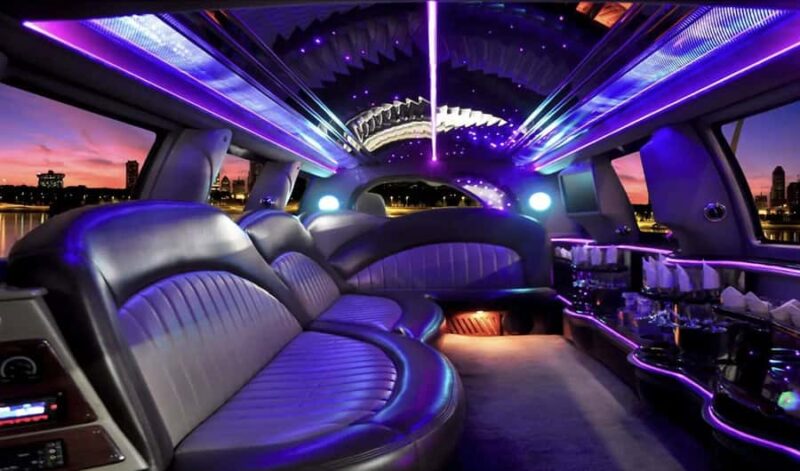 Las Vegas: Pool Party Tour with Cocktail Class & Club Entry - Exploring the Second Pool Venue for More Sun and Fun