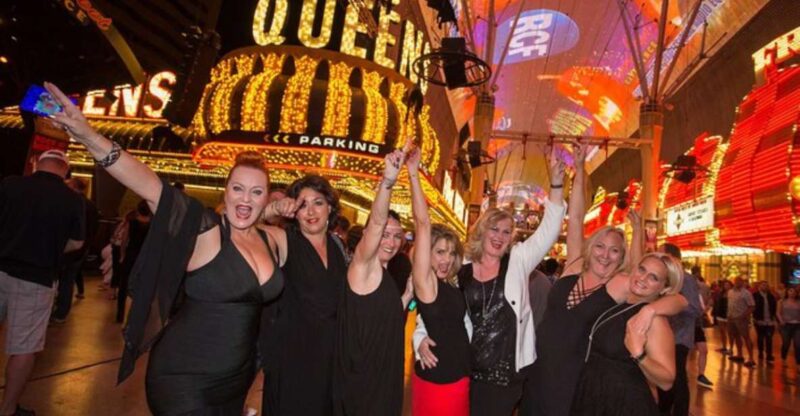 Las Vegas: Private Party Bus Tour Of Vegas Strip w Champagne - Key Points