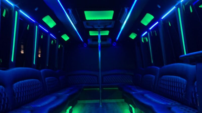 Las Vegas: Private Party Bus Tour Of Vegas Strip w Champagne - Pickup and Drop-Off at All Strip and Downtown Hotels