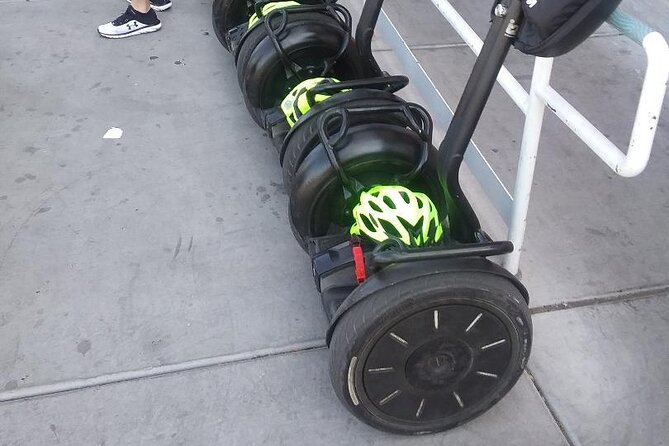 Las Vegas Segway Tour: Fremont Street Experience - Stops and Attractions: In-Depth Look