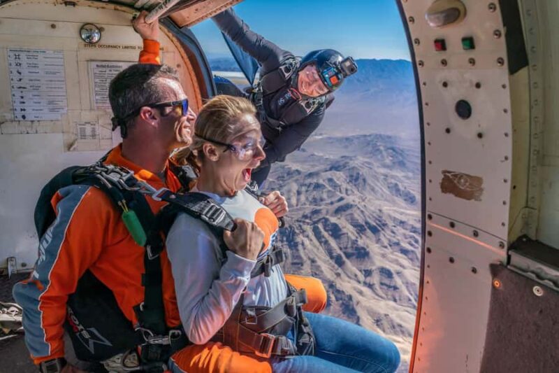 Las Vegas Skydive Experience with Hotel Pickup and Drop Off - The Scenic Flight Over Nevada