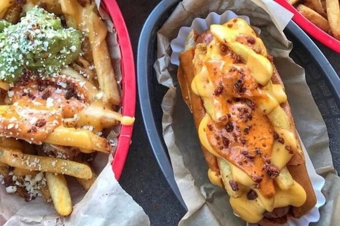 Las Vegas Street Food Tour With A Local Guide - Start at the Fremont Street Experience