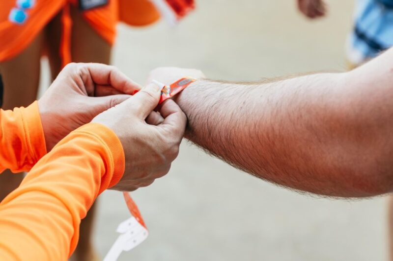 Las Vegas Strip: 3-Stop Pool Party Crawl with Party Bus - Key Points