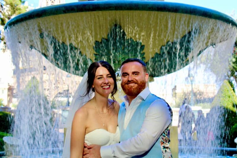 Las Vegas Strip Limo Tour with Champagne and Photos - Flexible Schedule and Pickup Options