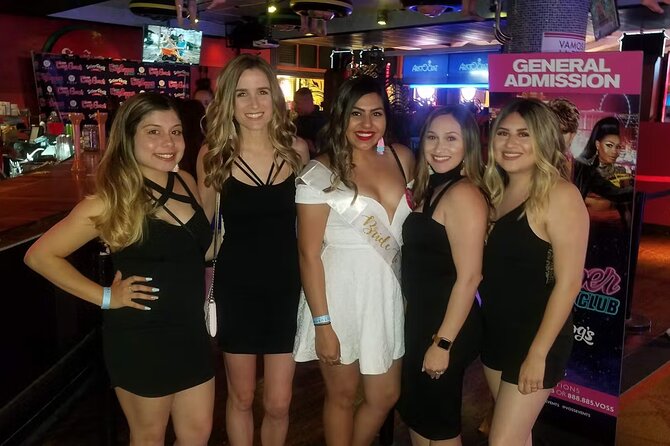 Las Vegas VIP Party Bus Crawl - Visiting Iconic Nightclubs in Las Vegas
