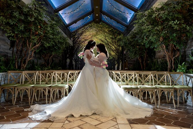 Las Vegas Vow Renewal Package - On-Site Wedding Services and Optional Enhancements