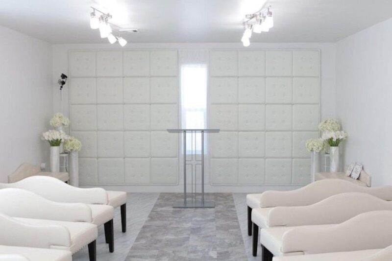 Las Vegas: Wedding at Paradise Wedding Chapel - Legal Wedding Process Simplified in Nevada