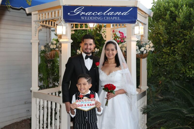 Las Vegas: Wedding or Vow Renewal at Graceland Chapel - Comparing to Other Vegas Wedding Options
