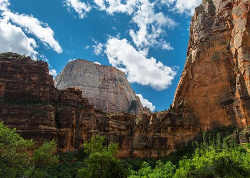 Las Vegas: Zion National Park Guided Tour with Lunch - Discover Zion National Park on a Guided Day Trip from Las Vegas