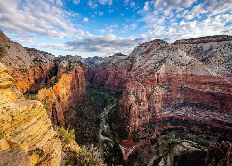 Las Vegas: Zion National Park Guided Tour with Lunch - Short Walks and Wildlife Spotting Opportunities