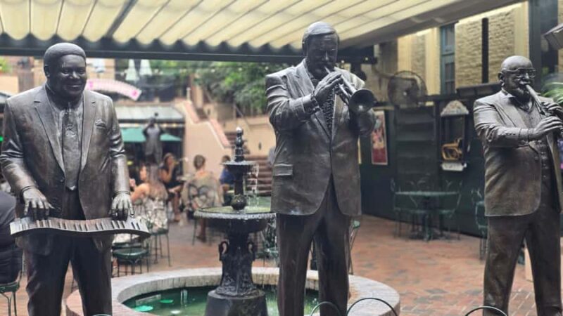 Last Fling in NOLA-French Quarter Bachelor/Bachelorette Tour - Starting Point on Washington Artillery Park