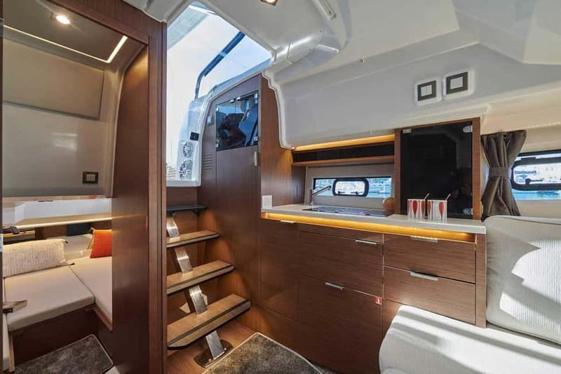 Latchi: Private Yacht Charter on Latchi Oasis - The Experience of Cruising the Akamas Peninsula