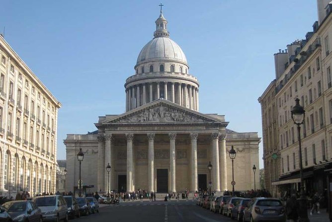 Latin District 2-Hour Private Tour: from the Middle Ages to Midnight in Paris - The Stops at Cluny Museum and Sorbonne University