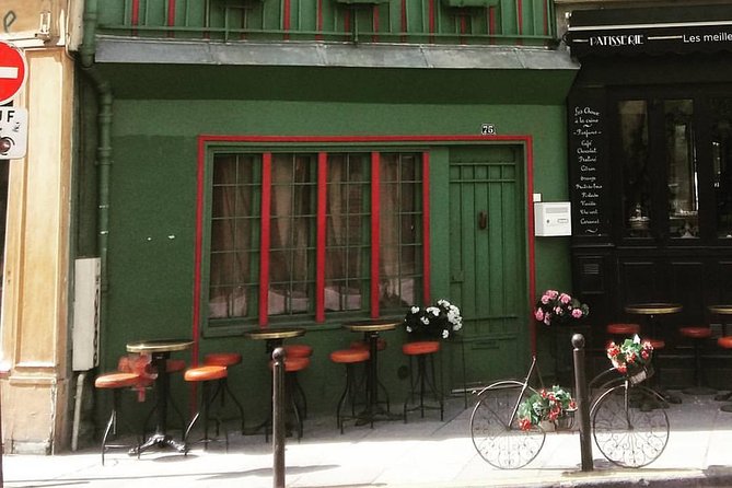 Latin District 2-Hour Private Tour: from the Middle Ages to Midnight in Paris - Logistics: Meeting Point and Tour Structure