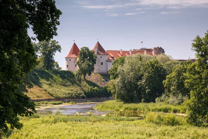 Latvian Palace and Medieval Castle Private Trip - Convenient Hotel Pickup and Private Transport