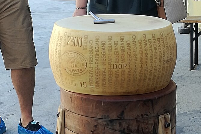 Laura's Private Parma Food Tour with Pick Up (no bus) - The Guide: Knowledgeable, Friendly, and Engaging