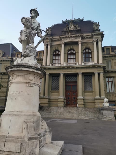 Lausanne: Old Town Guided Walking Tour - Strolling Through Lausanne’s Old Town Streets