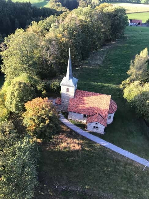 Lausanne: Swiss Fondue Flight in a Hot Air Balloon - Dining Options and Optional Extras