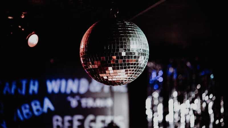 Laval: Time Travel Escape Room Experience - Accessibility and Participant Restrictions