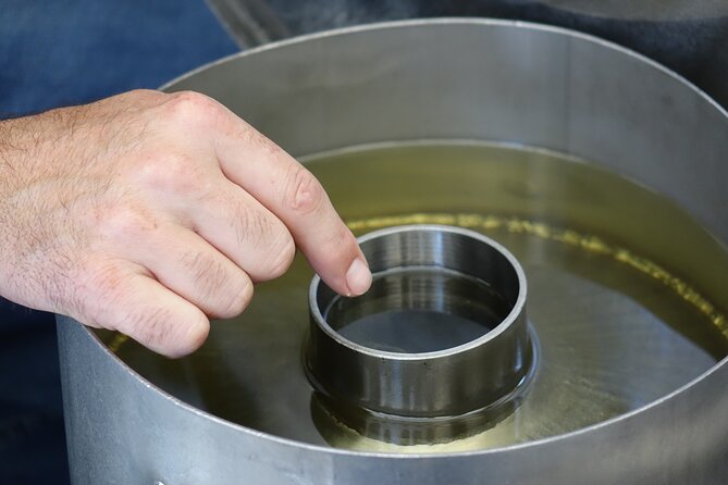 Lavender Harvesting and Distillation Workshop in Bellegarde - The Experience of the Guides and Atmosphere