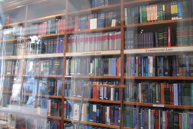 Law in London Private Tour - The Guide’s Expertise and Approach