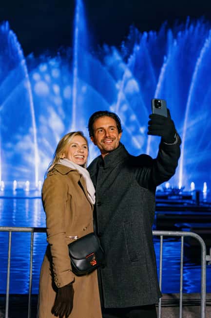 Laxenburg Palace Gardens: ILLUMINA Austria's biggest light garden - ticket - The Water & Laser Show in Front of the Castle