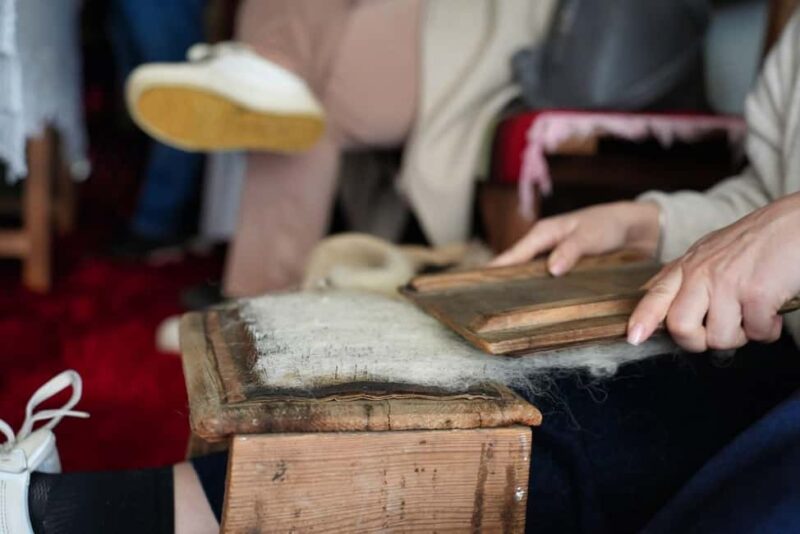 Lazarat: Wool Weaving Workshop with Lunch or Dinner - Discover the Art of Wool Processing with Local Family in Lazarat