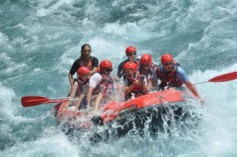 LC Rafting Tour for Families and Couples W/Lunch - The Experience of the Guides and Tour Logistics
