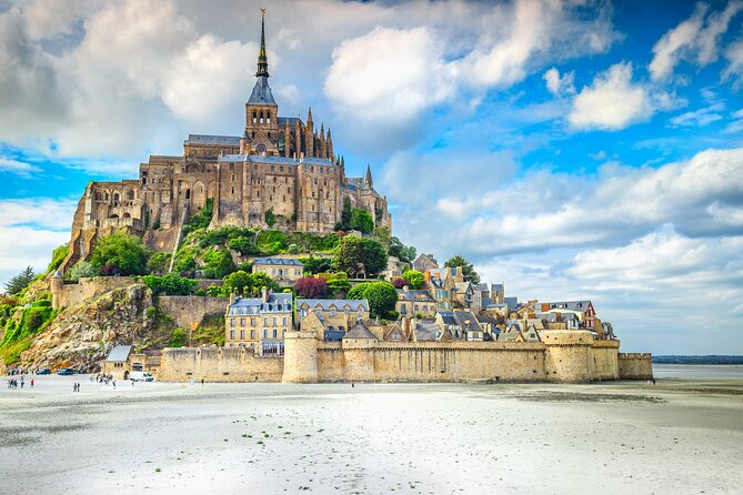 Le Havre to Mont Saint Michel: Small Group Private Tour - Exploring Mont-Saint-Michel’s Medieval Streets
