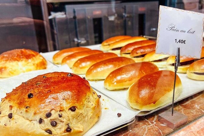 Le Marais Paris VIP Guided Small Group Food Tour Max 6 People - Discovering French Onion Soup and Macarons