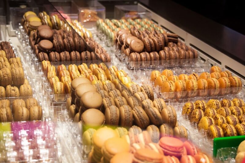 Le Marais: Pastry and Chocolate Food Tour - Meeting Point and Tour Logistics