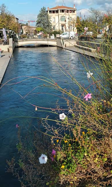 Le Thor and L'isle Sur La Sorgue: Electric bike tours - Kayak Trip on the Sorgue River: A Water-Focused Highlight